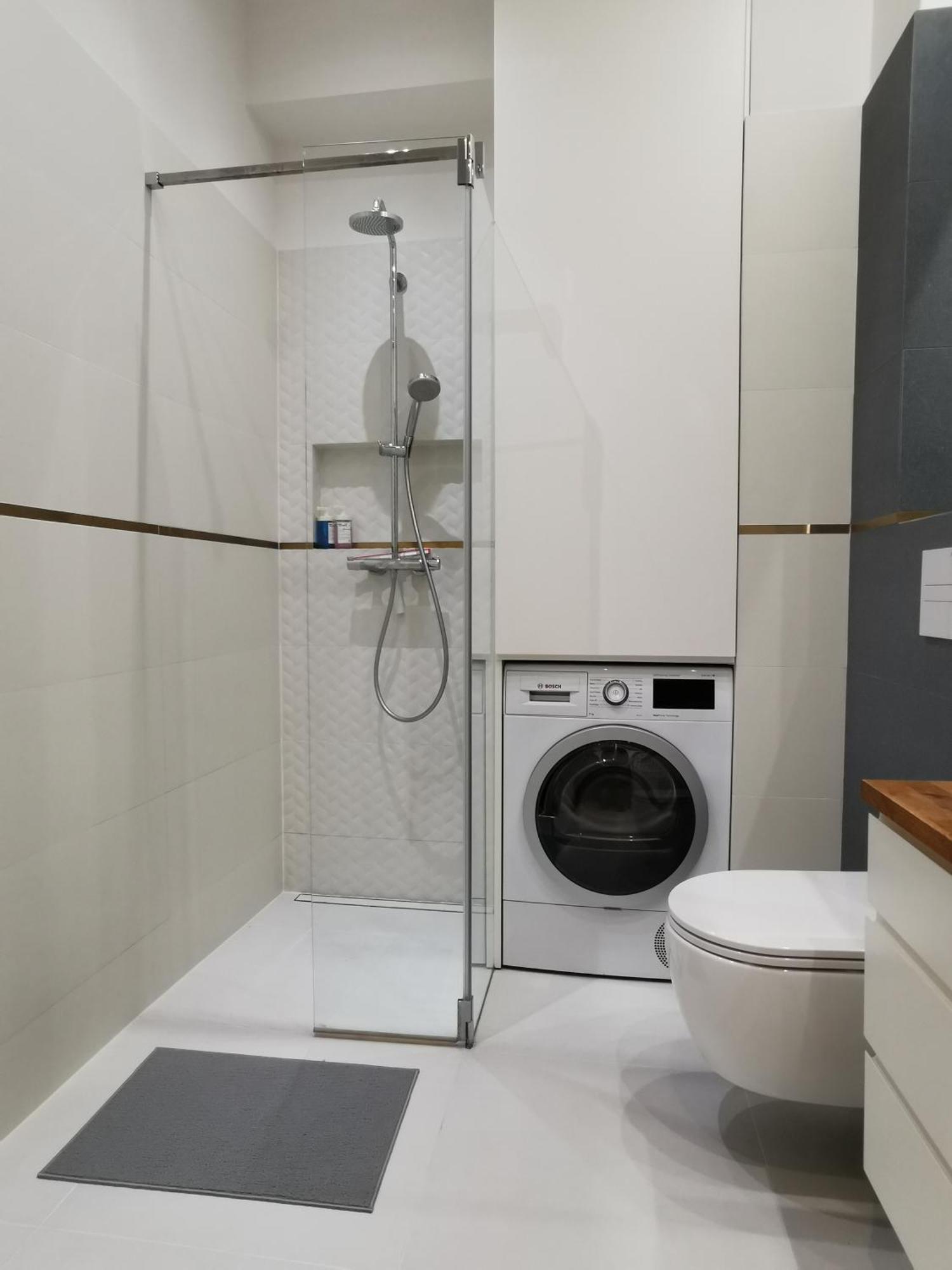 Cozy Spacious Apartment With Balcony Cracovia Esterno foto